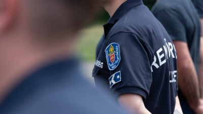 Az elképesztő rendőrségi létszámhiányt új életpályamodellel kezelné a BM